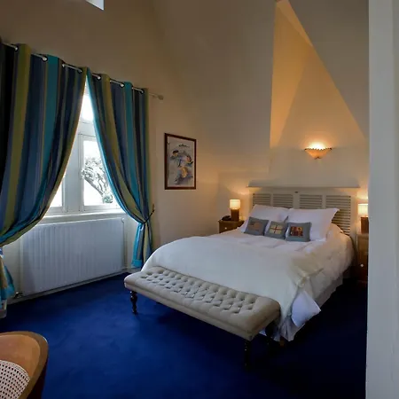 Le Petit Hôtel des Hortensias-3