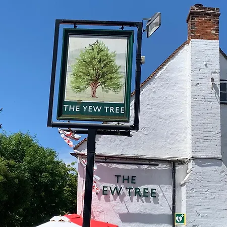 Stay And Relax At The Yew Tree-2
