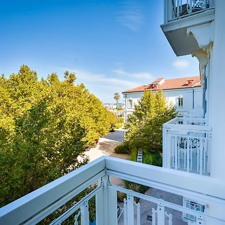 Grand Hotel Des Sablettes Plage, Curio Collection By Hilton-2