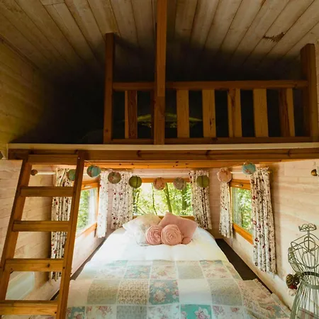 Les 7 Meuses - Restaurant & Hebergements Hoteliers - Insolites - Wellness - Gites-2