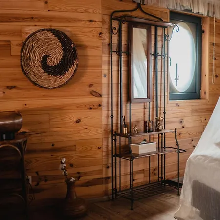 Les 7 Meuses - Restaurant & Hebergements Hoteliers - Insolites - Wellness - Gites-3