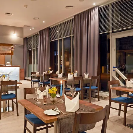 H4 Hotel Hamburg Bergedorf, Trademark Collection By Wyndham-3