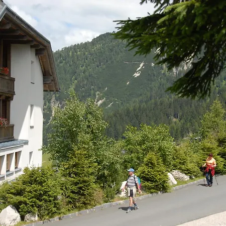 Hotel Berghof-3