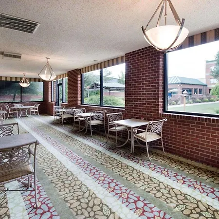 Comfort Suites Parkersburg South-2