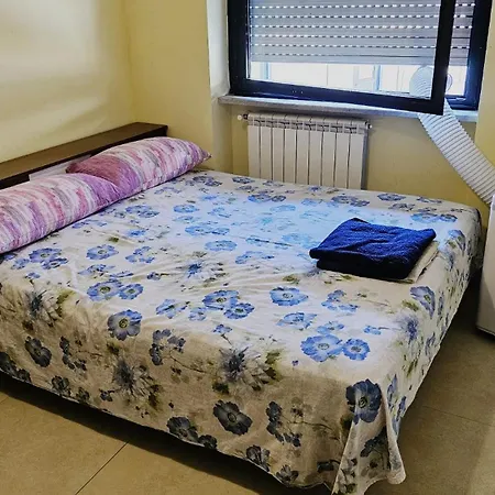 Cozy Rooms Rome-3