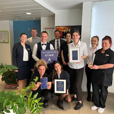 Ibis Styles Menton Centre-3