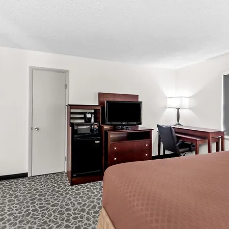 Red Lion Hotel Portland Airport-3