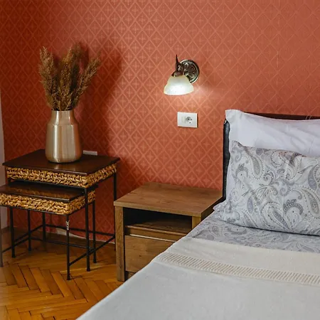 Le Petit Chateau-3