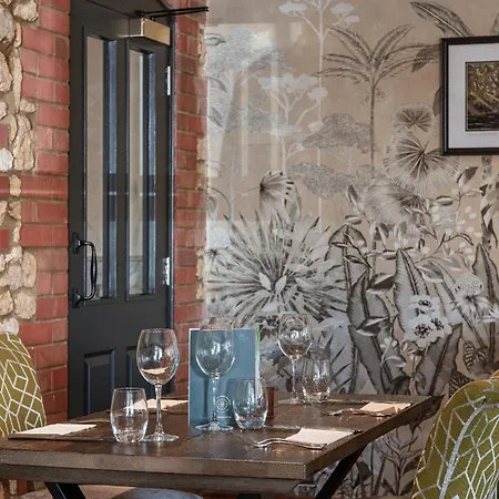 The King William IV - The Coaching Inn Group-2