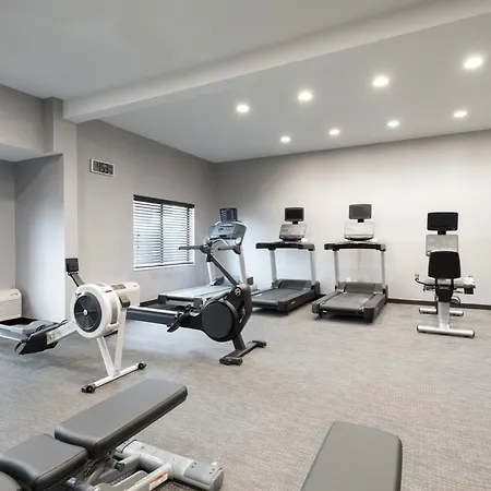 Courtyard By Marriott Danbury-2