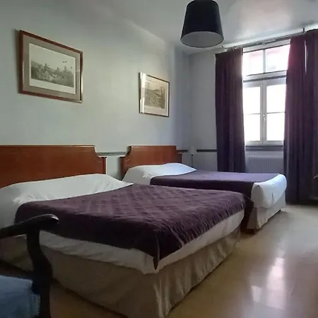 Brit Hotel Comtes De Champagne - Troyes Centre Historique-3
