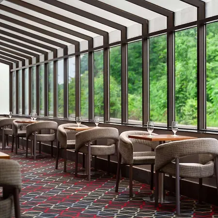 Wyndham Garden Inn Pittsburgh Airport-2