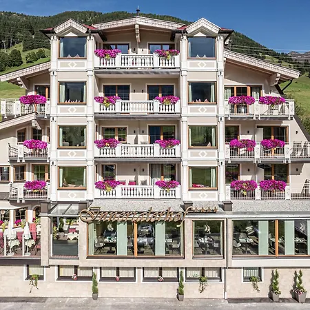 Wohlfuehlhotel Innertalerhof-3
