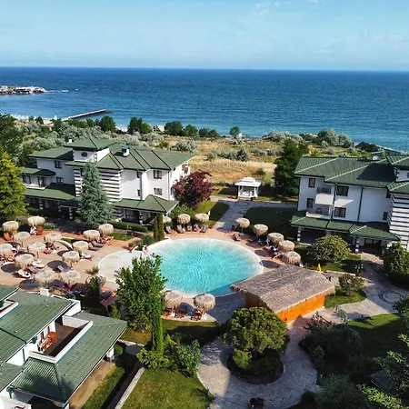 Emerald Beach Resort & Spa-3