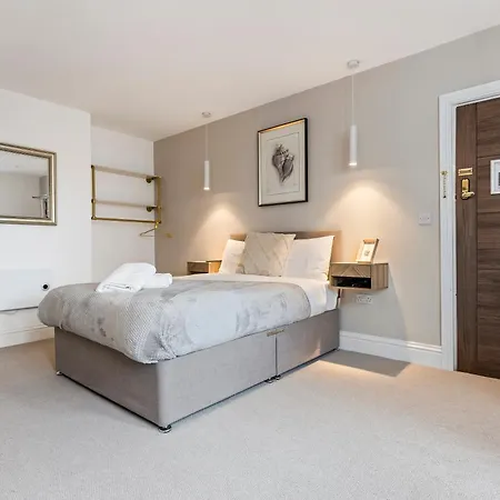 Redcar Beach Suites-2