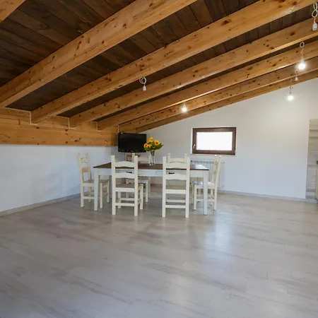 Roberta House-3