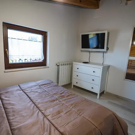 Roberta House-2