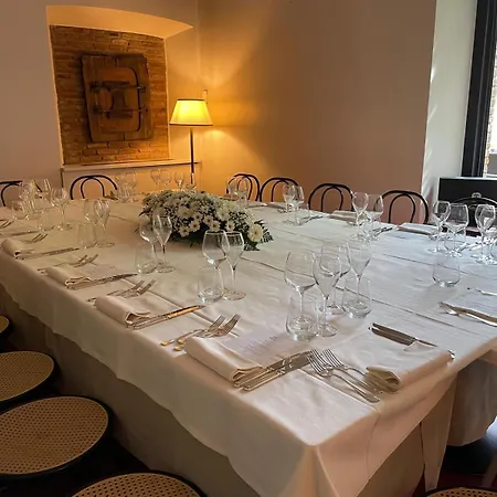 Lear • Dining Club-2