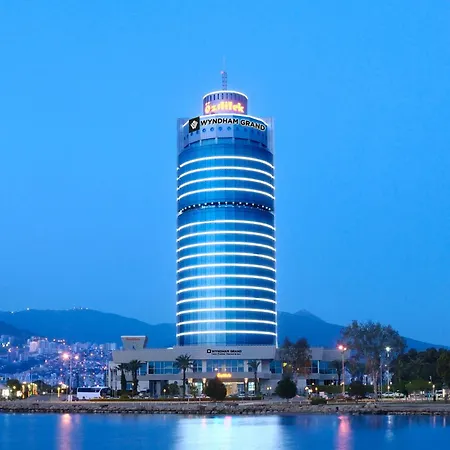 Wyndham Grand Izmir Ozdilek Thermal & Spa-3
