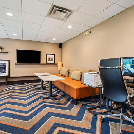 Hampton Inn Ridgefield Park-3