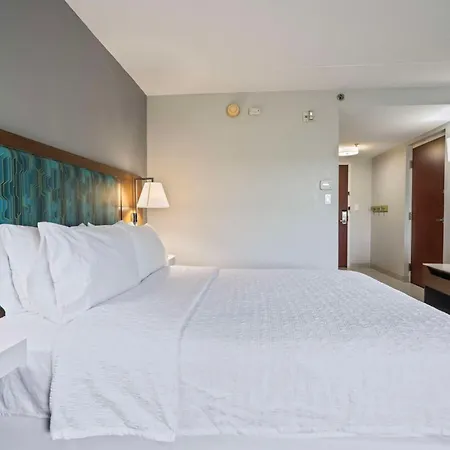 Hampton Inn Ridgefield Park-2