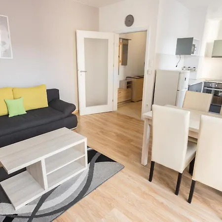 Corvin Plaza Apartments & Suites-3