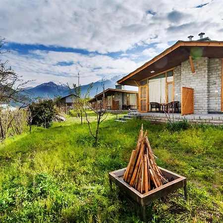 Larisa Resort Manali-3