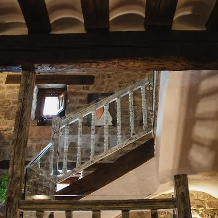 Hotel Rural LATORRIÉN DE ANE-3