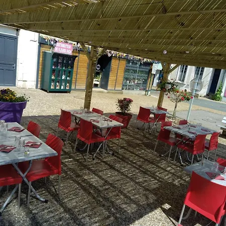 Le relais du chapeau rouge-2