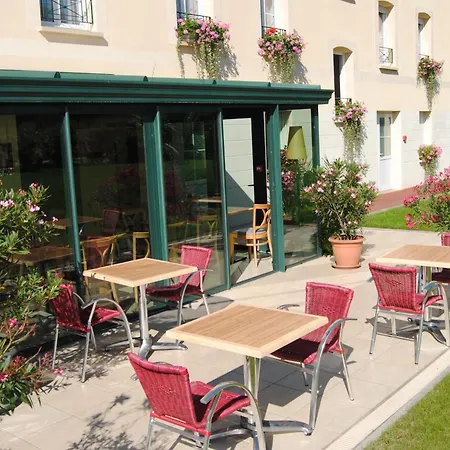 Hôtel Logis Entre Beauce et Perche-3