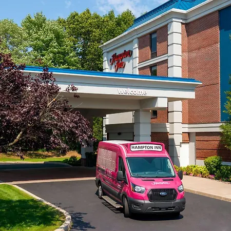 Hampton Inn Hartford Airport-2