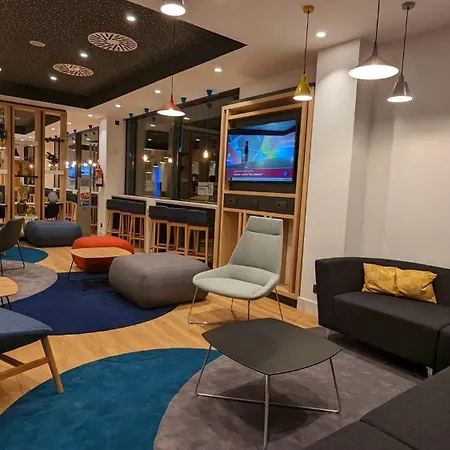 Holiday Inn Express Bilbao Airport By Ihg-2