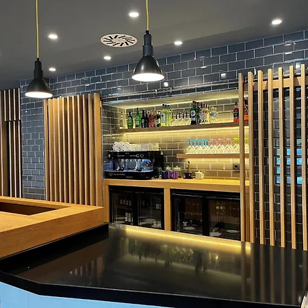 Holiday Inn Express Bilbao Airport By Ihg-3
