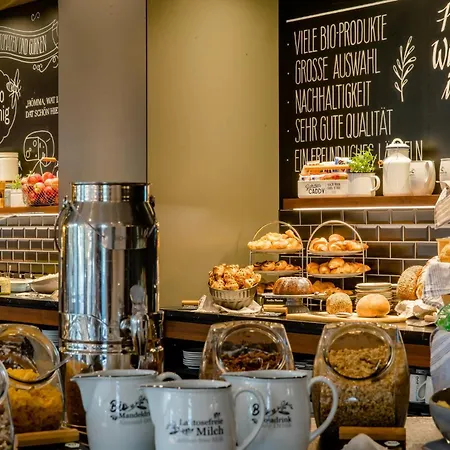Motel One Essen-2