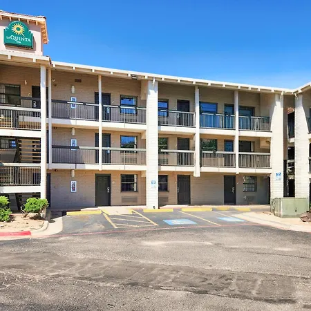 Travelodge By Wyndham Amarillo West Medical Center-2