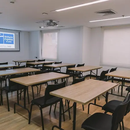 Holiday Inn Express&Suites Bogota Zona Financiera, an IHG Hotel-3
