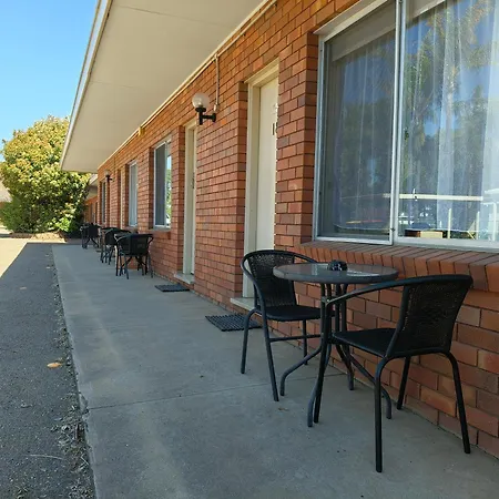 Red Chief Motel-2