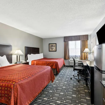Surestay Plus Hotel By Best Western Lubbock Medical Center-3