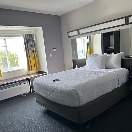 Microtel Inn & Suites By Wyndham Quincy Downtown - River Area-2
