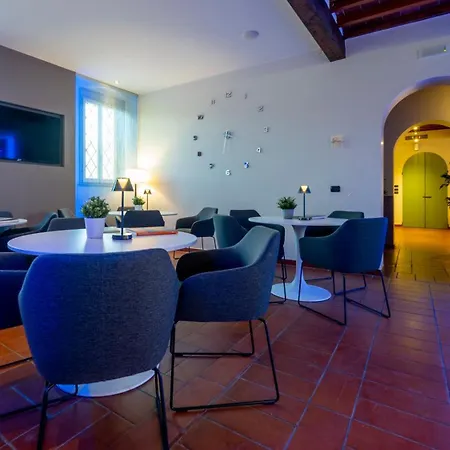 Confidence Hotel Ligabue-3