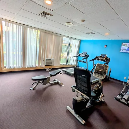 Fairmount Inn & Suites - Stroudsburg, Poconos-2