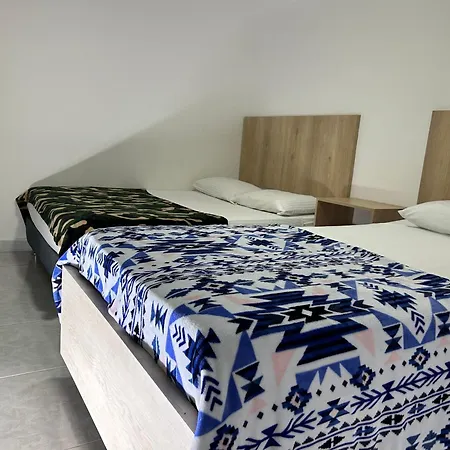 Hotel Urbano 70-3