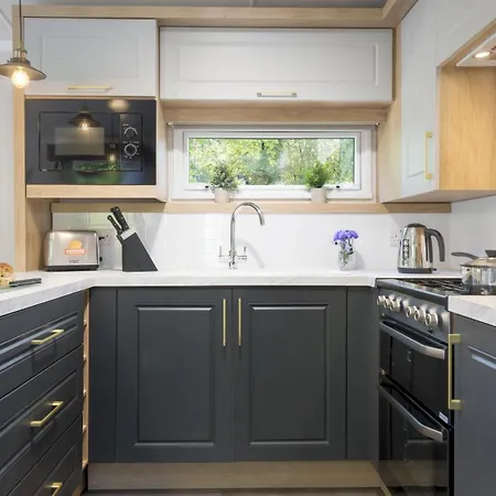 Newby Bridge Country Caravan Park-3