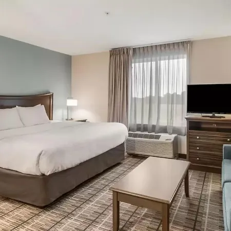 Mainstay Suites At Discovery Park Of America-3