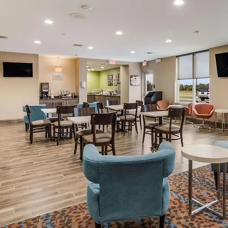Mainstay Suites At Discovery Park Of America-2