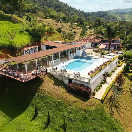 Hotel Jardín del Río-2