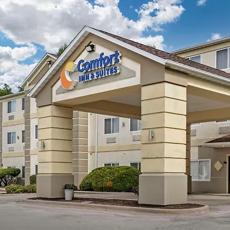 Comfort Inn & Suites East Moline Near I-80-2
