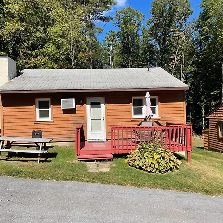 Hill View Motel And Cottages-2