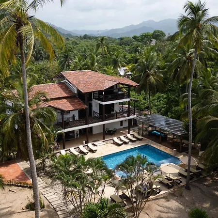 Coconuco Beach Palomino-2