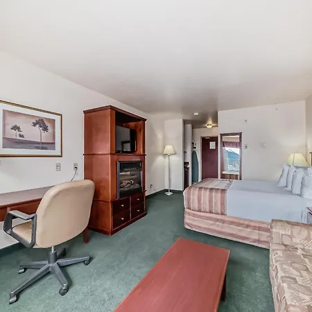 Grande Cache Inn & Suites-3